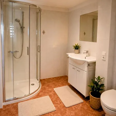 Gadd 004 Glueck An Der Donau I Prestige 24 H Check-in *